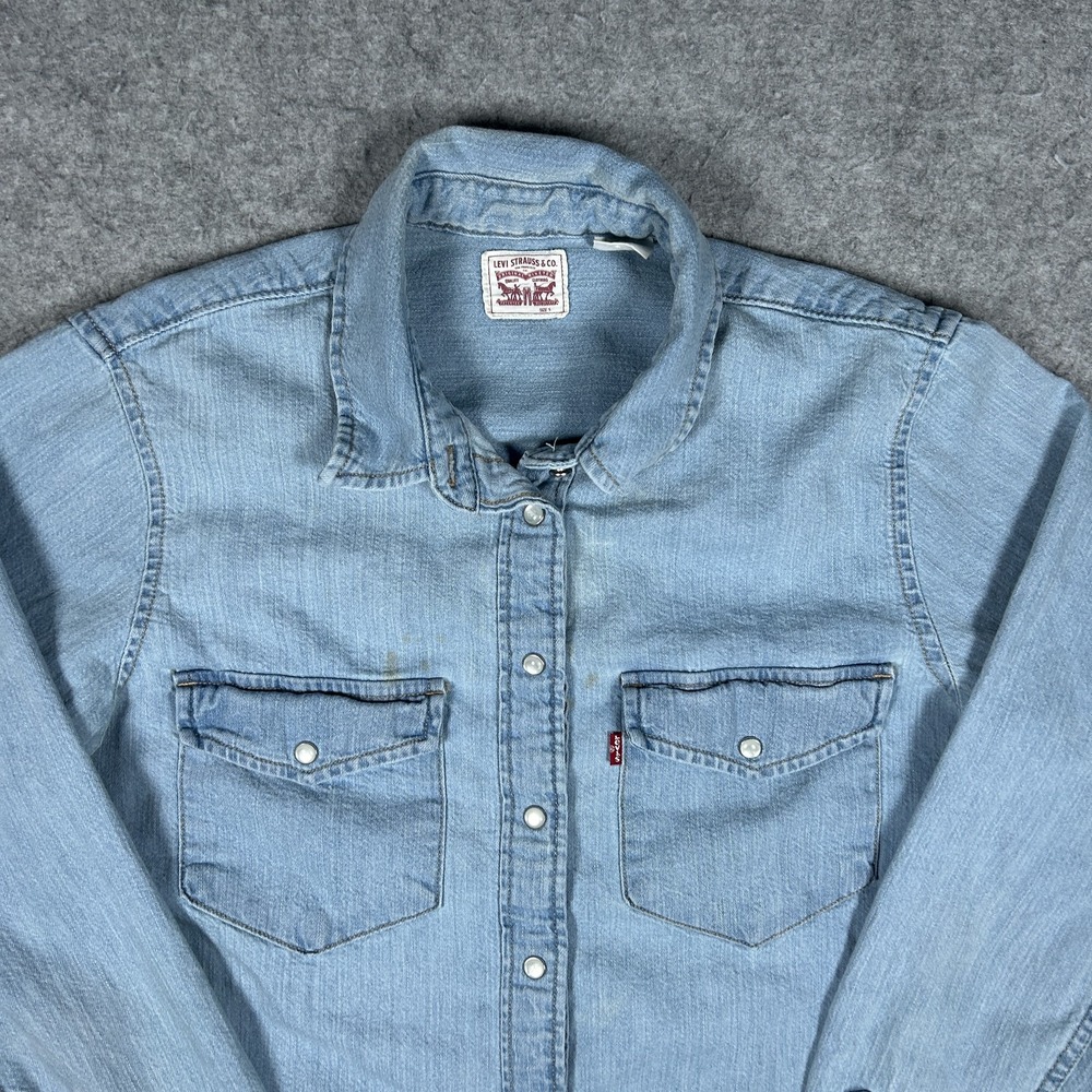 Vintage Levi's Button Down Shirt Womens Small Light Blue Y2K Denim Western Snap - Picture 2 of 13